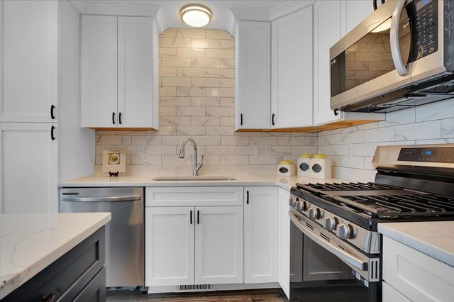 5 Dumaine Ave Unit A, Nashua, NH 03063