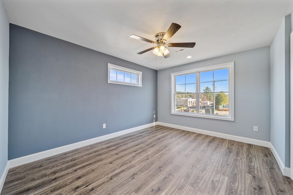 Image 15 of property listing at 5 Dumaine Ave Unit A, Nashua, NH 03063