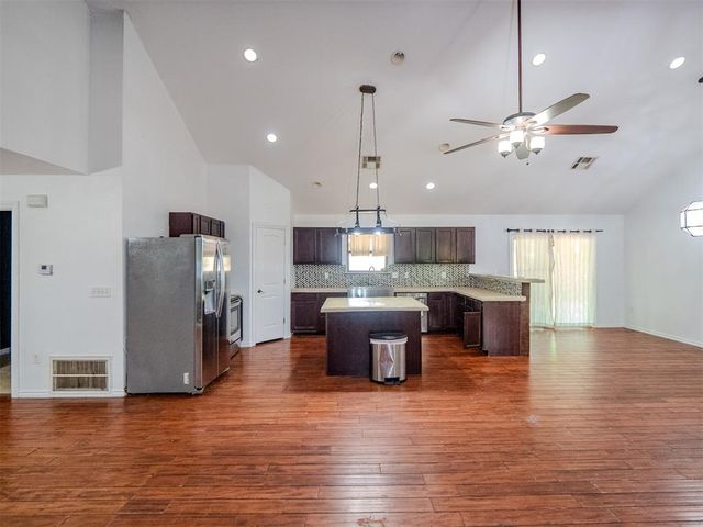 38 S Parkwood Drive, Luther, OK 73054