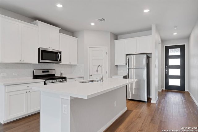 1424 Arcadian Lily, San Antonio, TX 78245