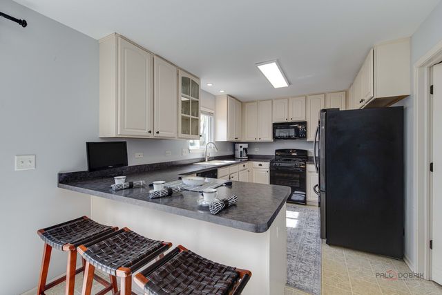 3105 Fen Trail, Wonder Lake, IL 60097