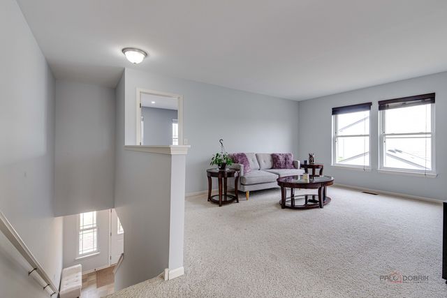 3105 Fen Trail, Wonder Lake, IL 60097