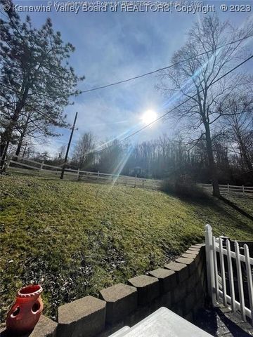 58 Lonesome Cedar Lane, Hurricane, WV 25526