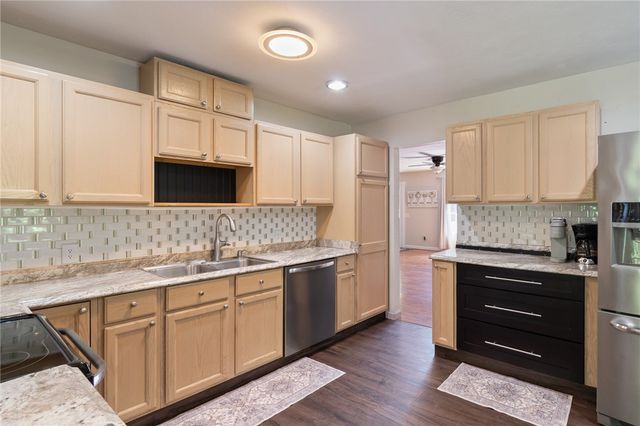 6246 Lake Avenue, Wolcott, NY 14590