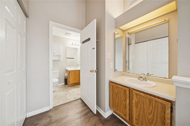 3242 Ward Street, Oakland, PA 15213