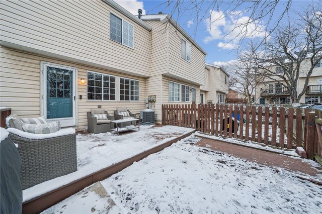 3242 Ward Street, Oakland, PA 15213