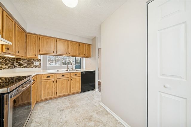 3242 Ward Street, Oakland, PA 15213