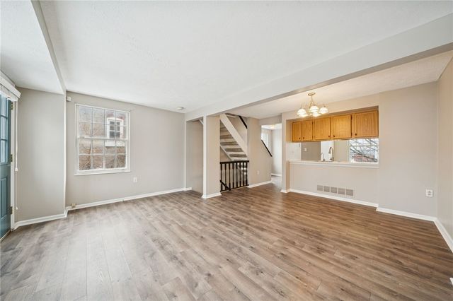 3242 Ward Street, Oakland, PA 15213