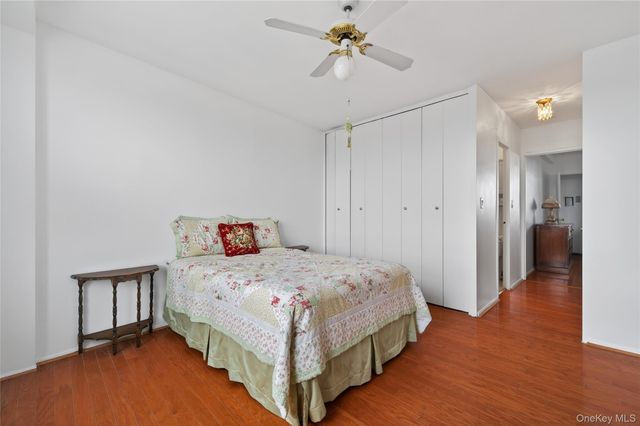 90-50 Union Turnpike 15H, Glendale, NY 11385