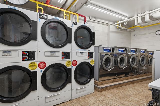 90-50 Union Turnpike 15H, Glendale, NY 11385