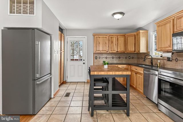 13372 NATIONVILLE LN, Woodbridge, VA 22193