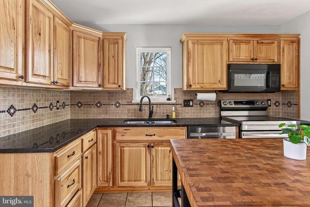 13372 NATIONVILLE LN, Woodbridge, VA 22193