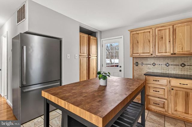 13372 NATIONVILLE LN, Woodbridge, VA 22193