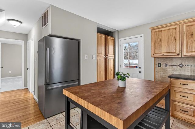 13372 NATIONVILLE LN, Woodbridge, VA 22193