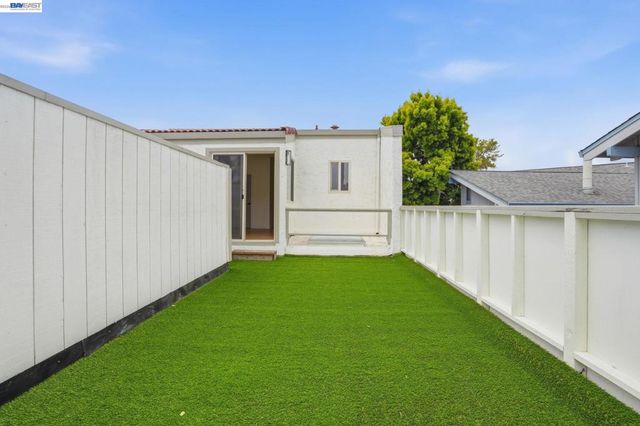 2011 Dolphin Dr, Aptos, CA 95003
