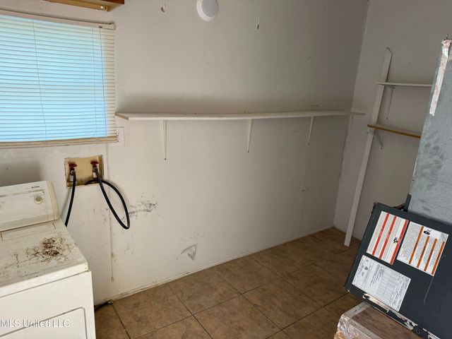 10633 Woolmarket Lake Road, Biloxi, MS 39532