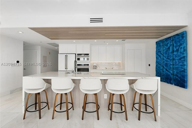 601 NE 36th St 1612, Miami, FL 33137