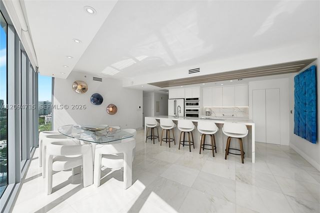 601 NE 36th St 1612, Miami, FL 33137