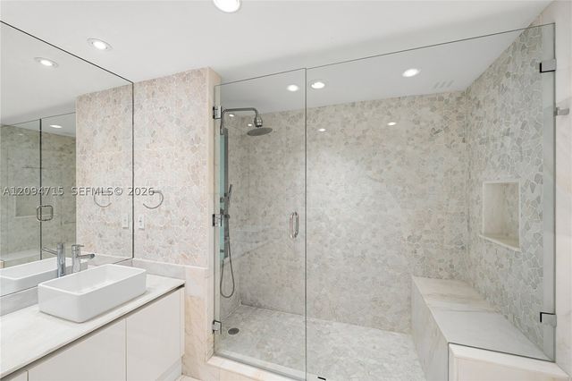 601 NE 36th St 1612, Miami, FL 33137