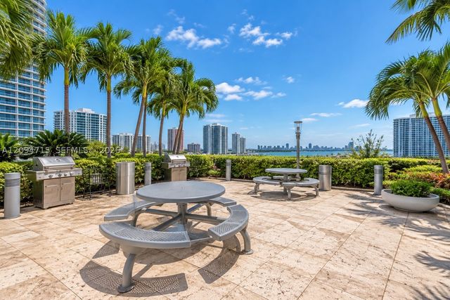 601 NE 36th St 1612, Miami, FL 33137