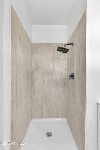 4609 Skylark Way, El Paso, TX 79922