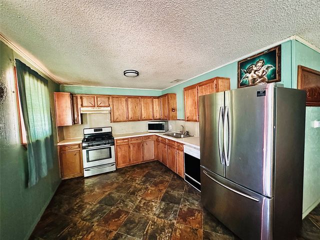 238 S 8th Street, Jacksboro, TX 76458