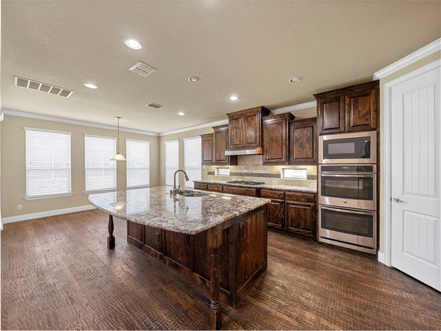 2128 Zander Drive, Frisco, TX 75036