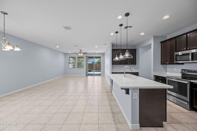 9812 E RADIOACTIVE Drive, Mesa, AZ 85212