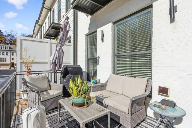 304 Liberty Way, Woodstock, GA 30188