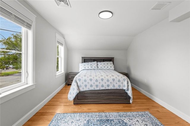 484 Thames Street, Bristol, RI 02809