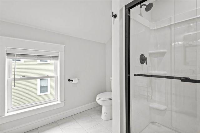484 Thames Street, Bristol, RI 02809