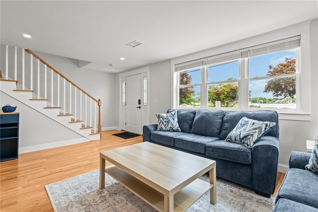 484 Thames Street, Bristol, RI 02809