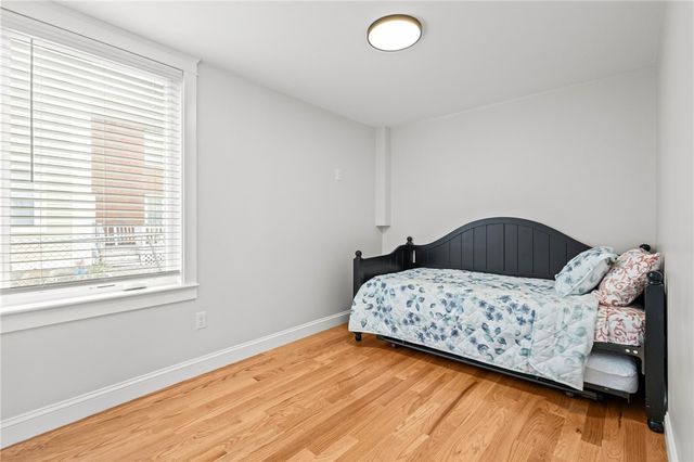 484 Thames Street, Bristol, RI 02809