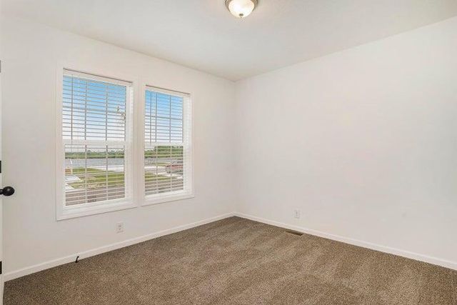 1283 E Ellis Road 13, Norton Shores, MI 49441