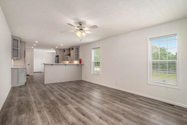 1283 E Ellis Road 13, Norton Shores, MI 49441