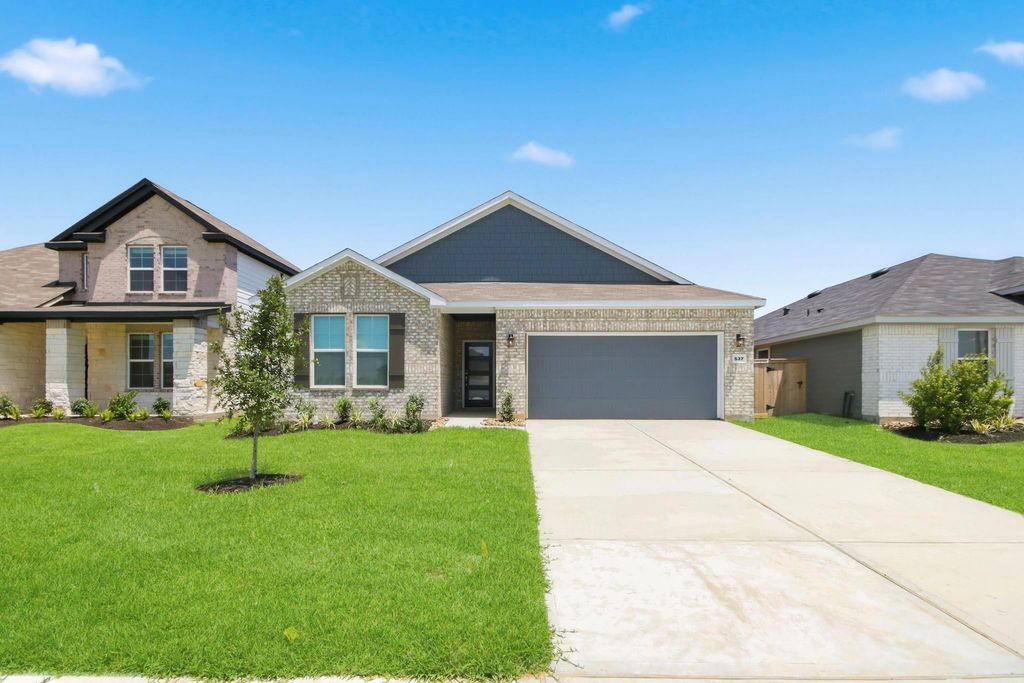 537 Wax Myrtle Way, Hockley, TX 77447