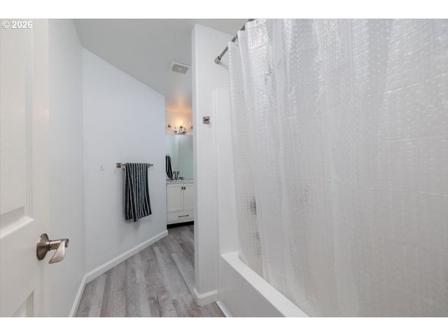 14325 Sw SPANIEL Ct, Beaverton, OR 97008