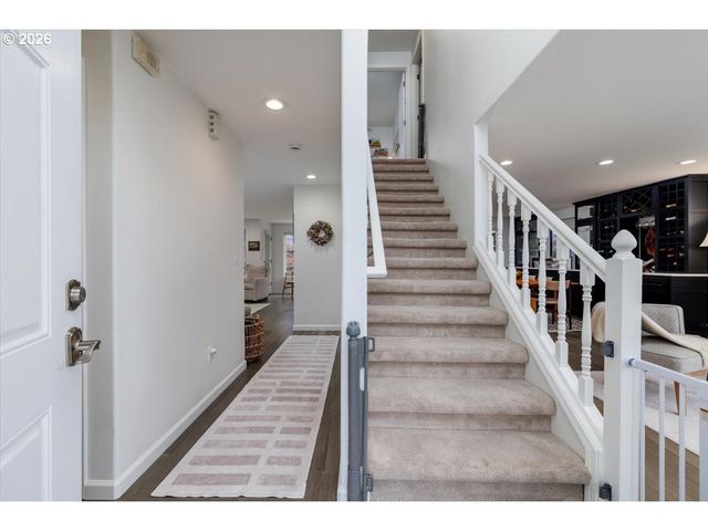 14325 Sw SPANIEL Ct, Beaverton, OR 97008