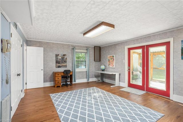 5220 Eastcrest Road, Mcleansville, NC 27377