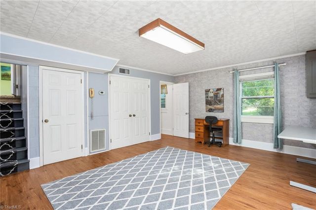 5220 Eastcrest Road, Mcleansville, NC 27377