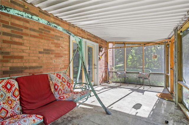 5220 Eastcrest Road, Mcleansville, NC 27377
