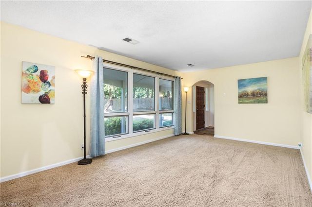 5220 Eastcrest Road, Mcleansville, NC 27377