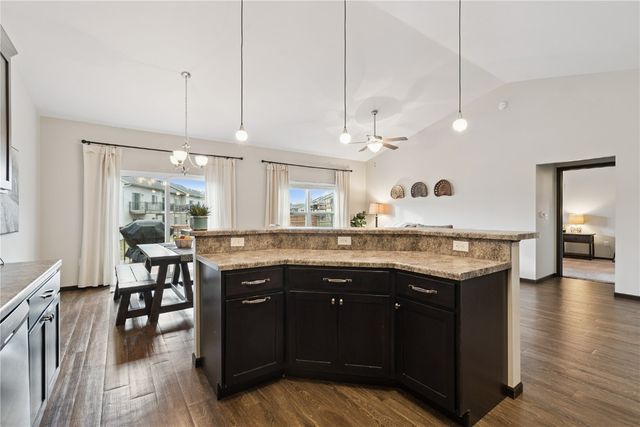 223 Windflower, Solon, IA 52333