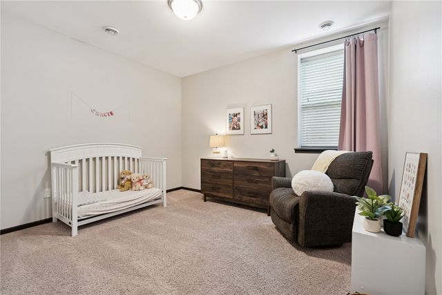 223 Windflower, Solon, IA 52333