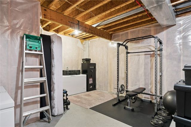 223 Windflower, Solon, IA 52333