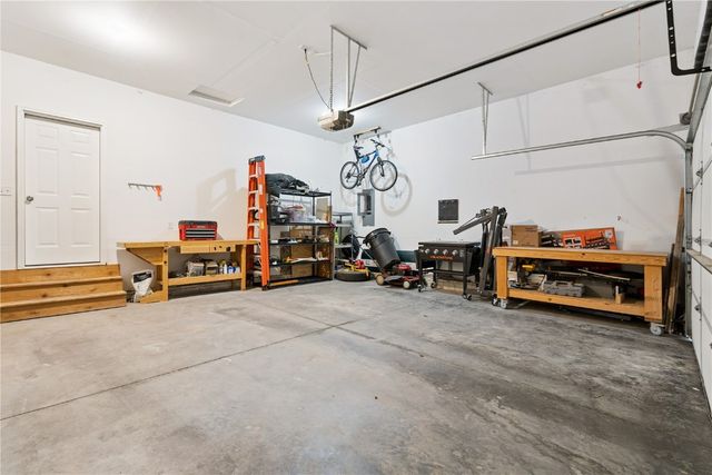 223 Windflower, Solon, IA 52333