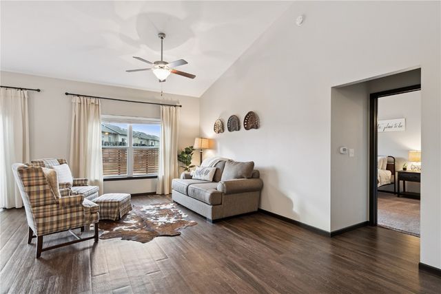 223 Windflower, Solon, IA 52333