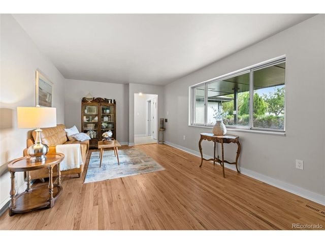 442 Titan Ct, Aurora, CO 80011
