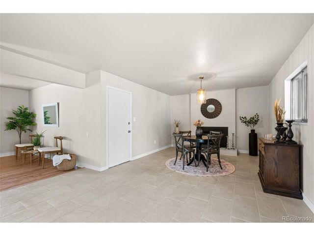 442 Titan Ct, Aurora, CO 80011