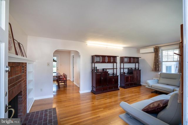 422 MARTIN TER, State College, PA 16803